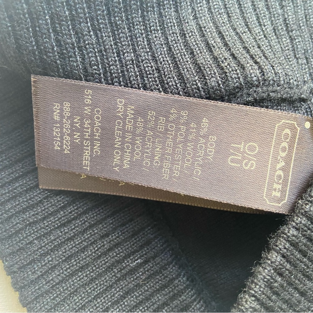 COACH Beanie and Gloves Set Black NWOT - Picture 6 of 7